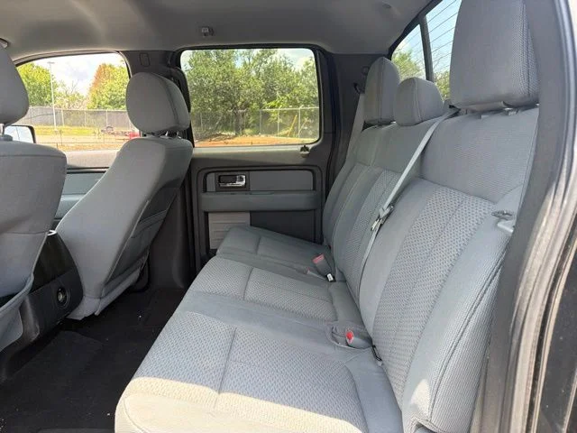 Used 2014 Black Ford XLT image 11