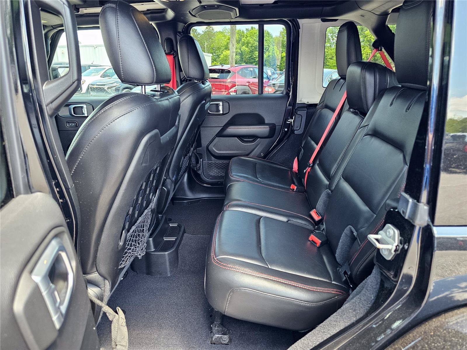 Certified Used 2020 Black Clearcoat Jeep Recon image 33
