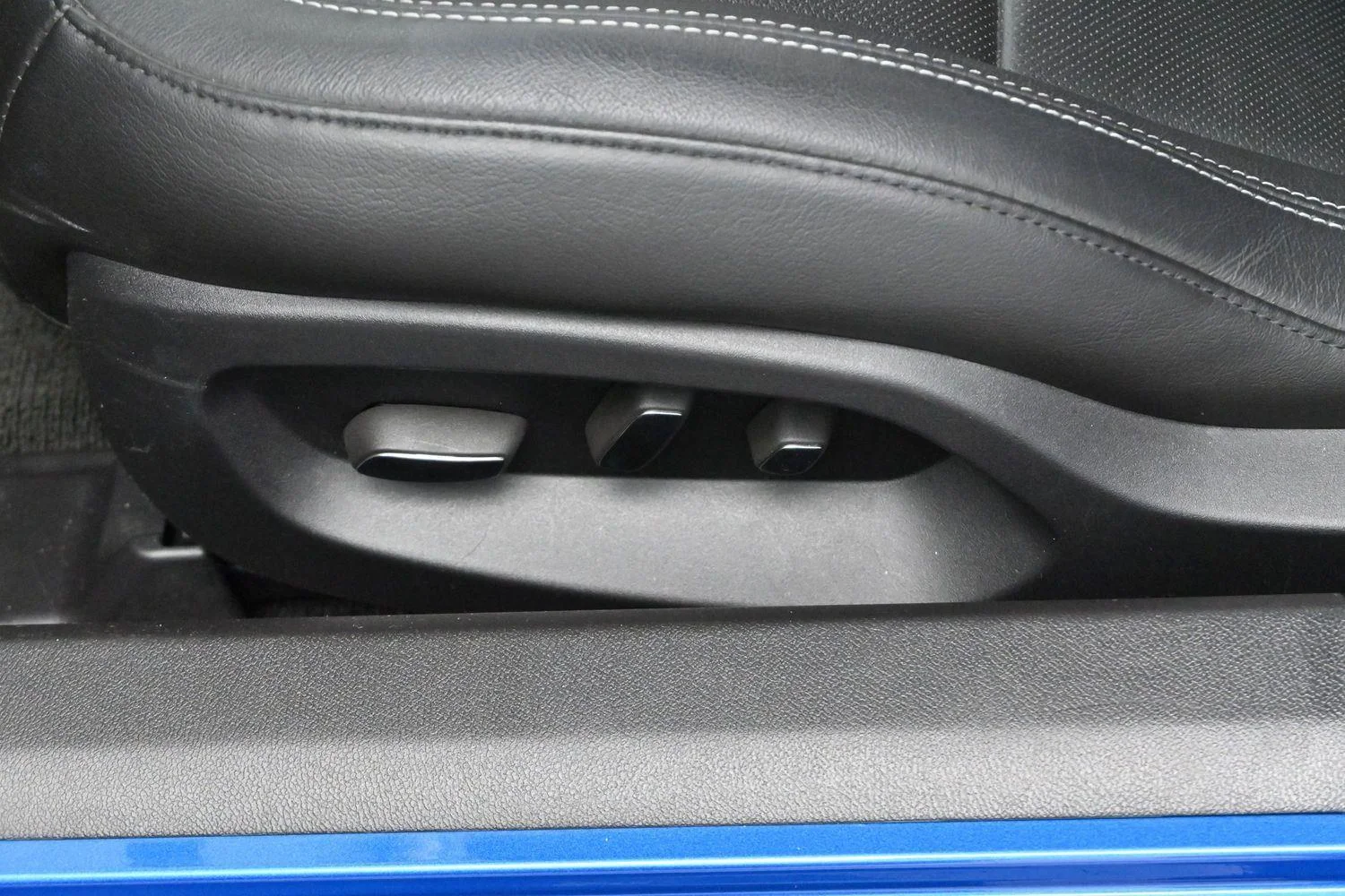 Used 2016 LAGUNA BLUE METALLIC TINTCOAT Chevrolet Z06 3LZ image 15