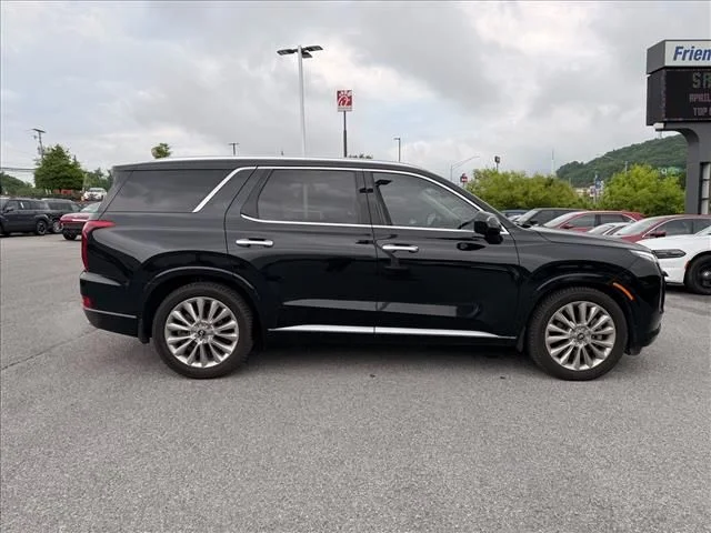 Used 2020 Black Hyundai Limited image 32