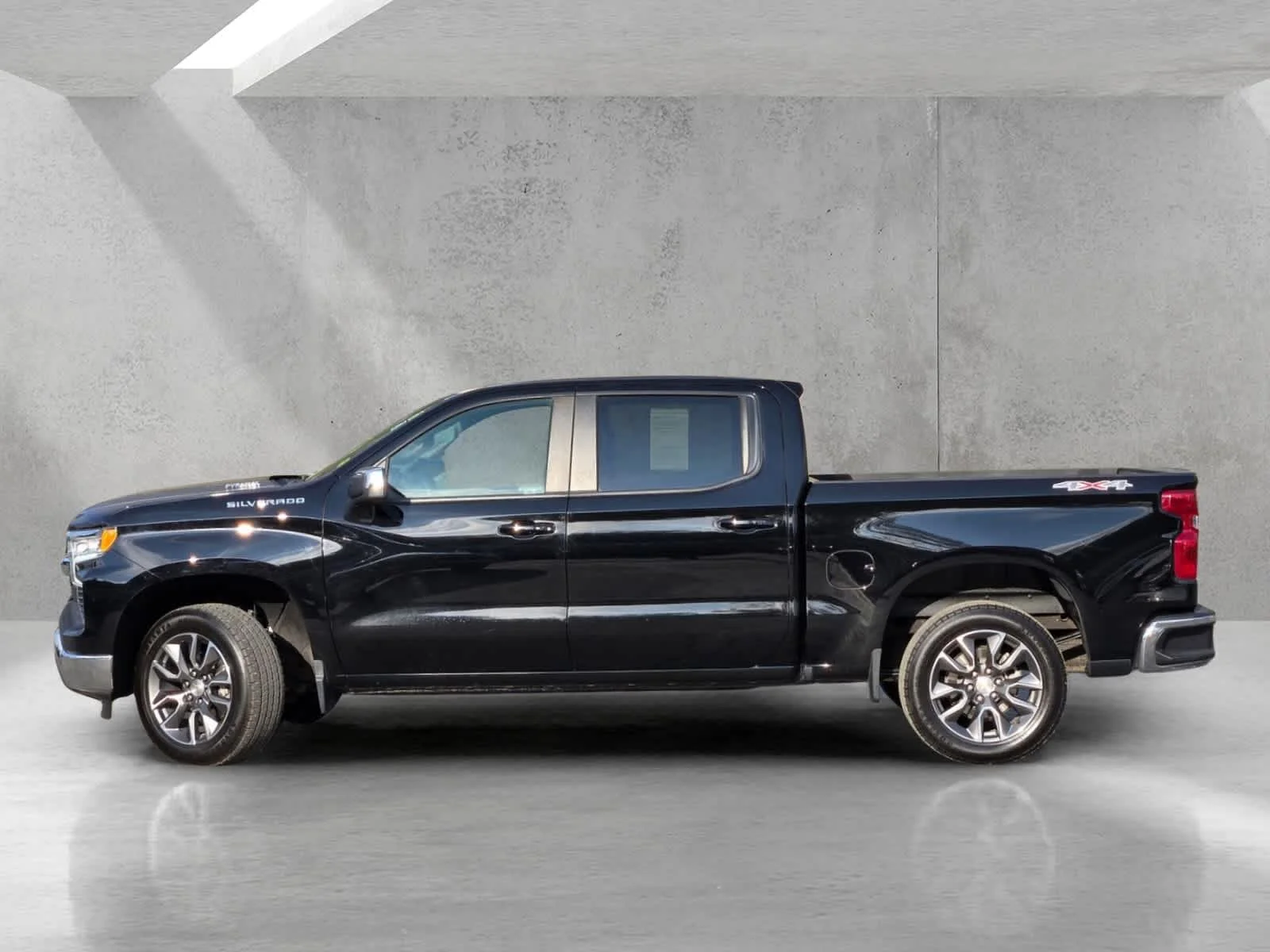 Used 2023 Black Chevrolet LT image 7