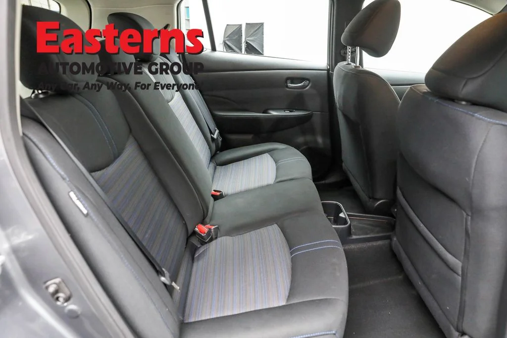 Used 2023 Gray Nissan S image 22