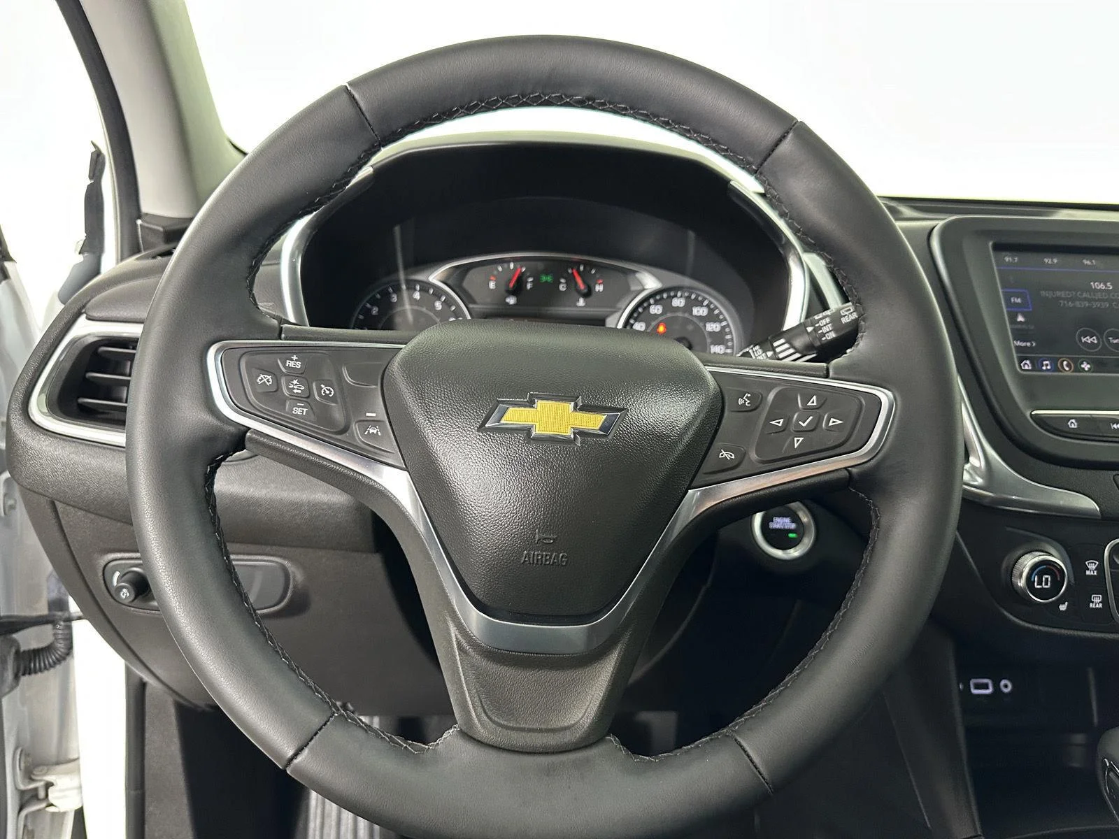 Used 2024 Summit White Chevrolet LT image 15