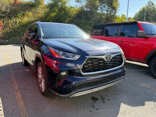 Used 2023 Blueprint Toyota Platinum image 5
