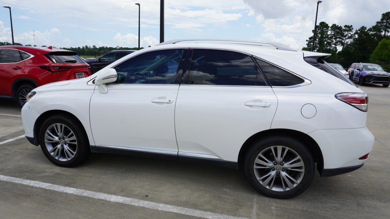 Used 2013 White Lexus  image 4