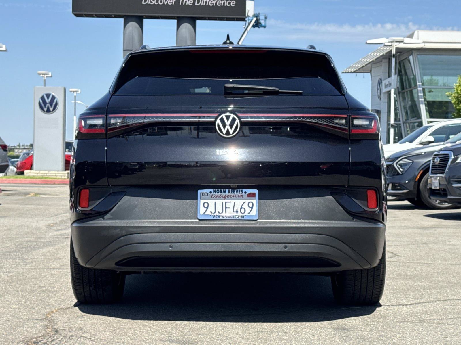 Certified Used 2023 Deep Black Pearl Volkswagen Pro image 4