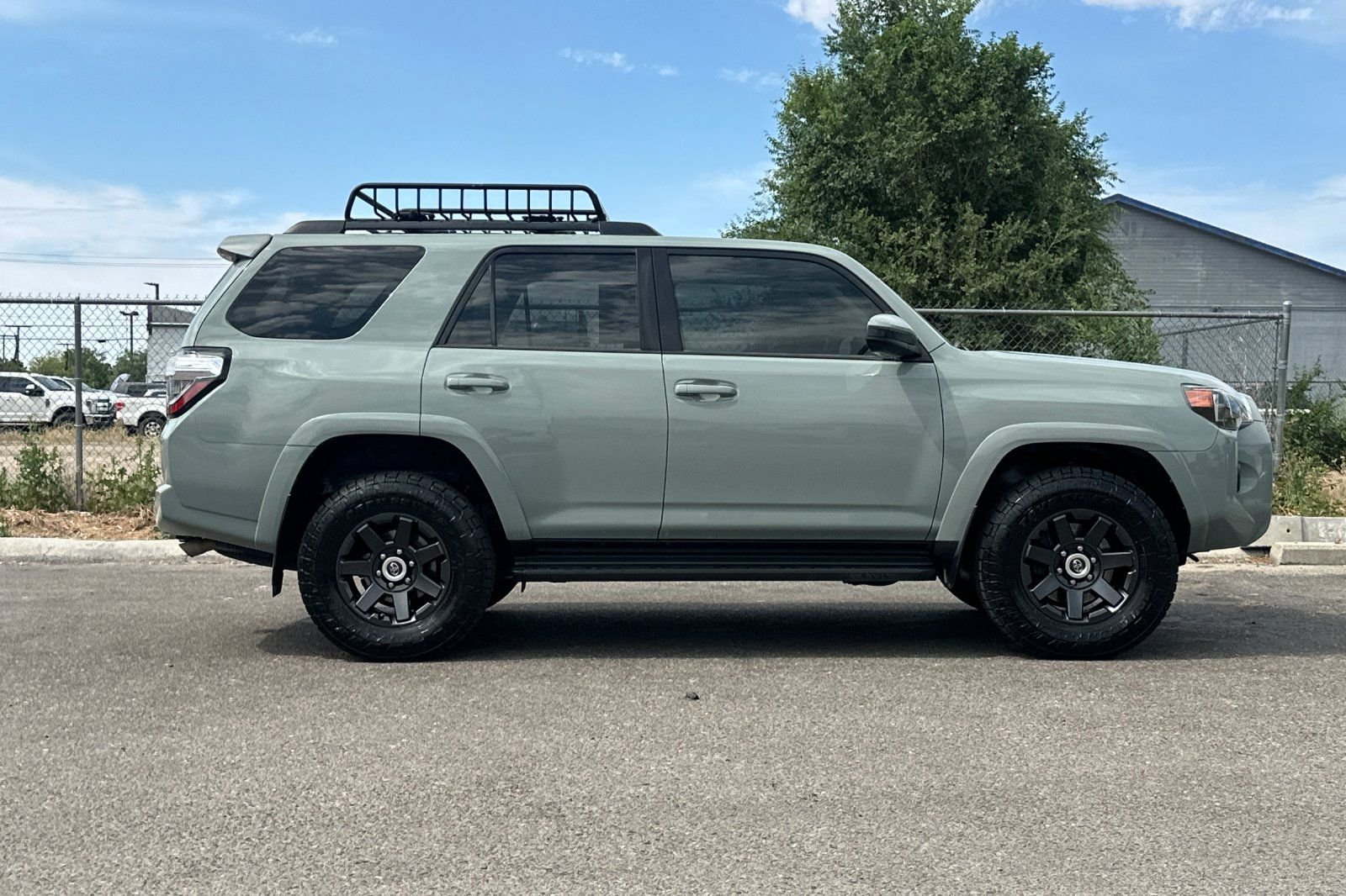 Used 2022  Toyota Trail image 3