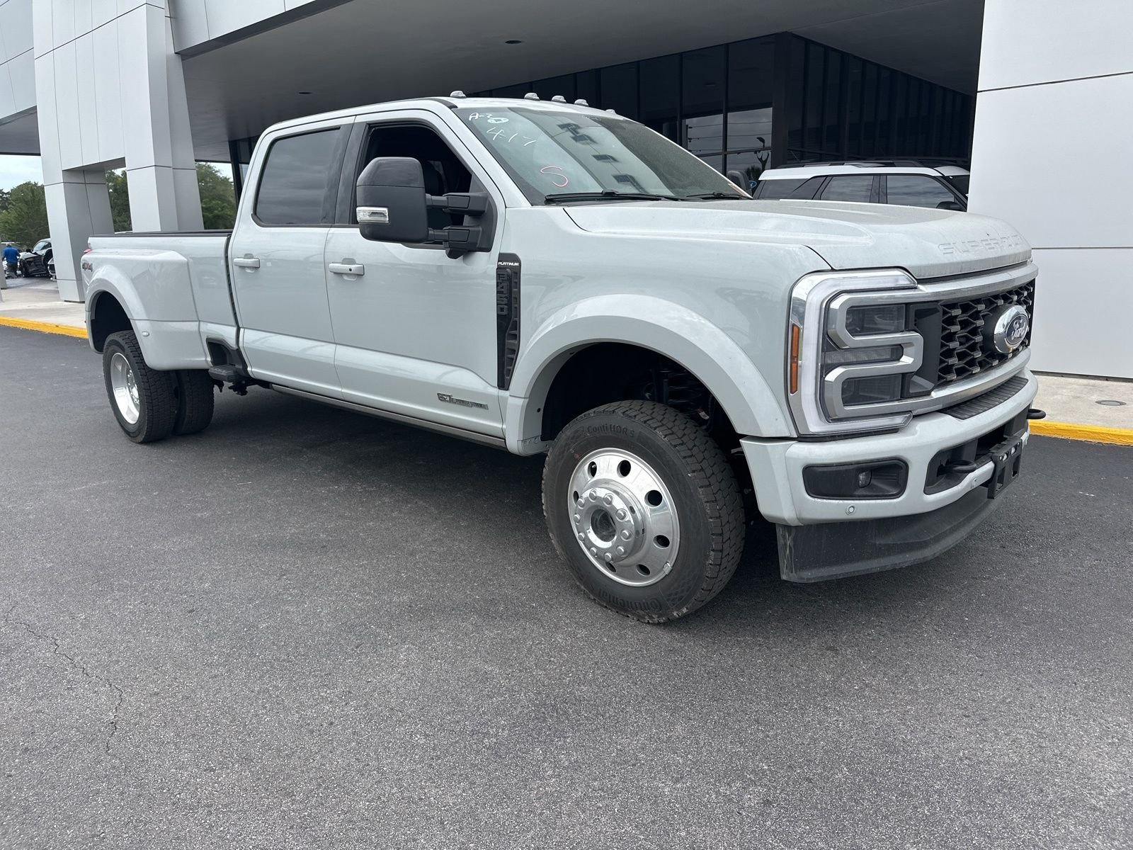 2026 Ford F-450 Platinum 4x4 Crew Cab 8' Box DRW's photo