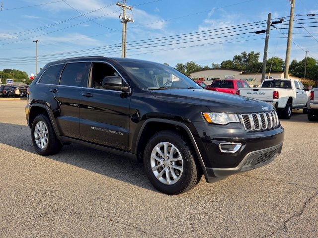 Used 2022 Black Jeep Laredo E image 1