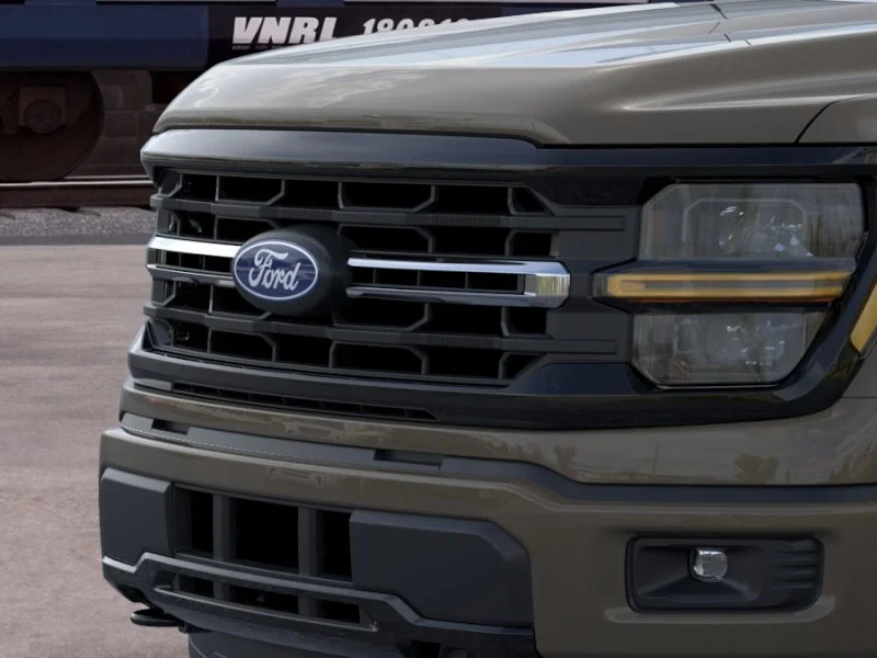 New 2026 Marsh Gray Ford XLT image 17