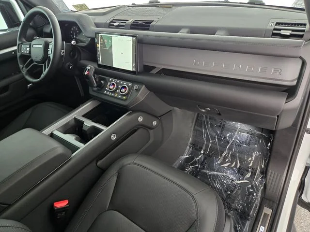 2025 Land Rover Defender V8 - Photo 19