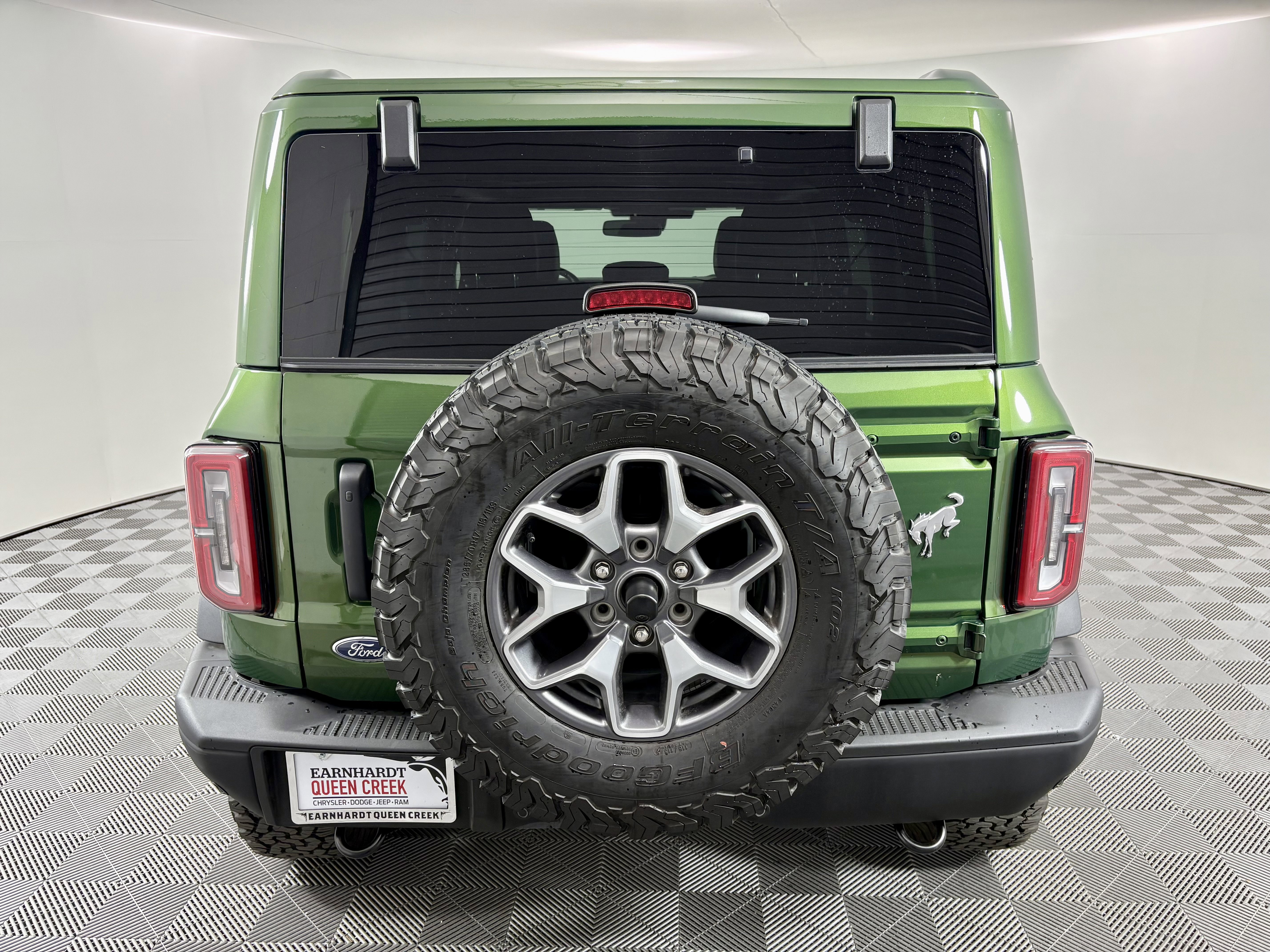 Used 2025 Green Metallic Ford Badlands image 4