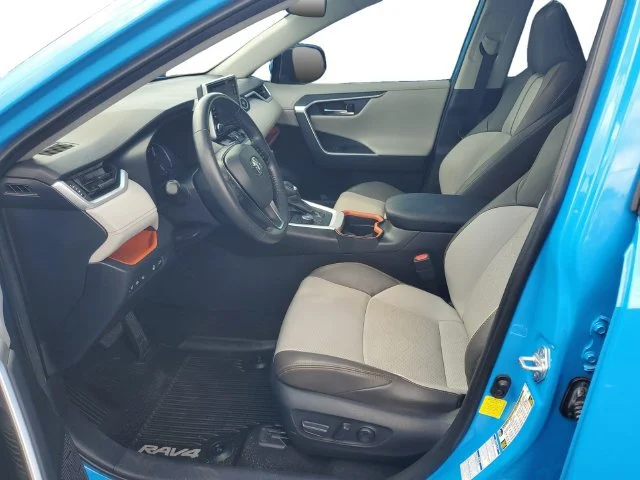 Used 2019 Blue Flame Toyota Adventure image 9