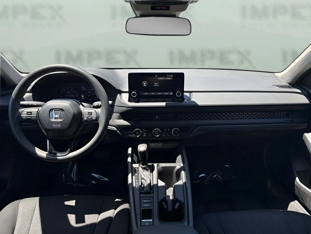 Used 2025 Silver Honda LX image 11
