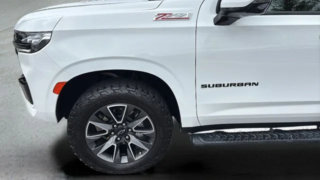 Used 2024 White Chevrolet Z71 image 39
