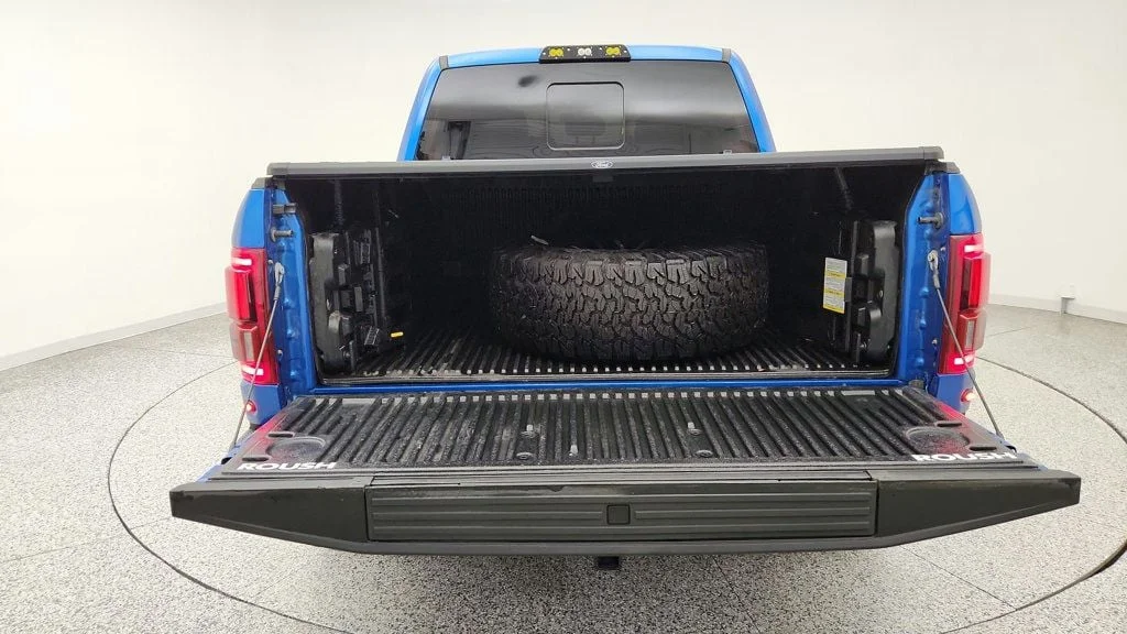 Used 2019 Velocity Blue Metallic Ford Raptor 4WD SuperCrew 5.5