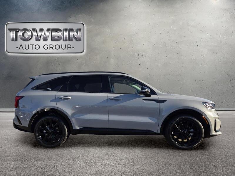 Used 2023 Gray KIA SX FWD image 3