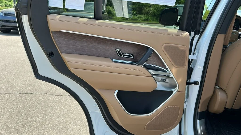 2026 Land Rover Range Rover SE - Photo 21