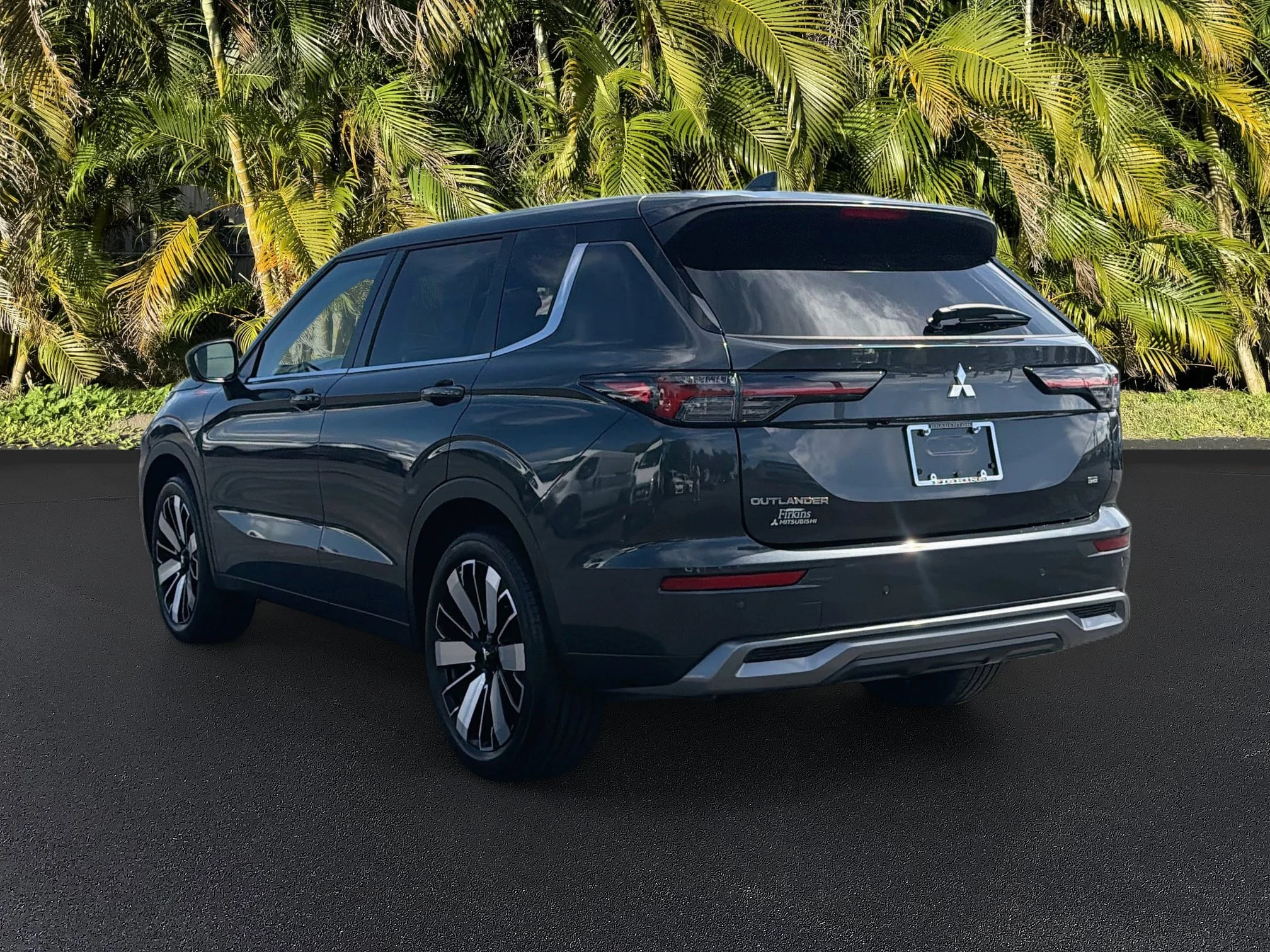 New 2026 Graphite Gray Mitsubishi SE 1.5T 2WD image 6