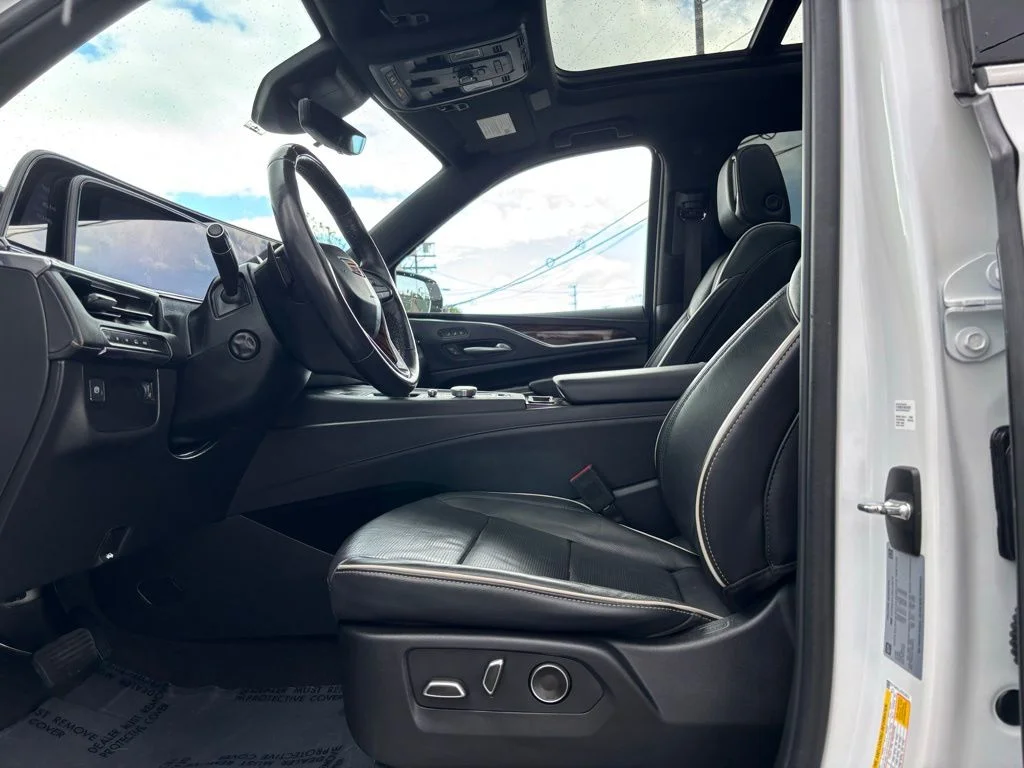 2024 Cadillac Escalade ESV Premium Luxury - Photo 8