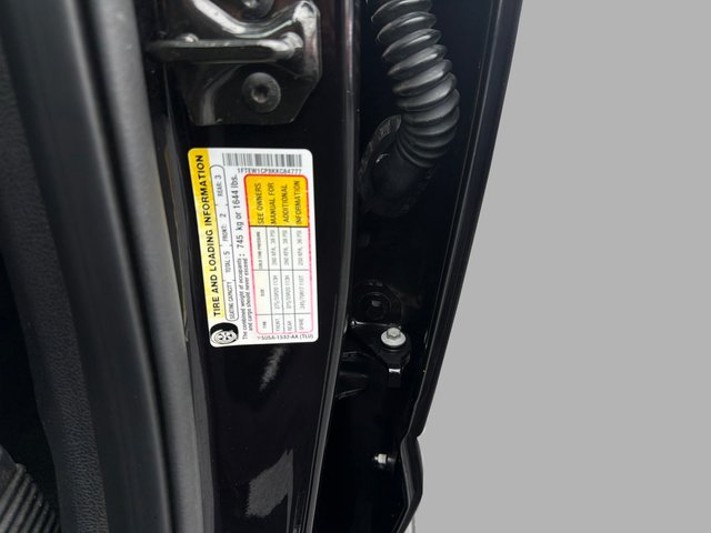 Used 2019  Ford XL image 23