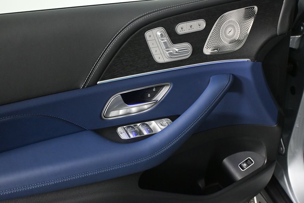 New 2026 Cirrus Silver Metallic Mercedes-Benz GLS 580 image 8