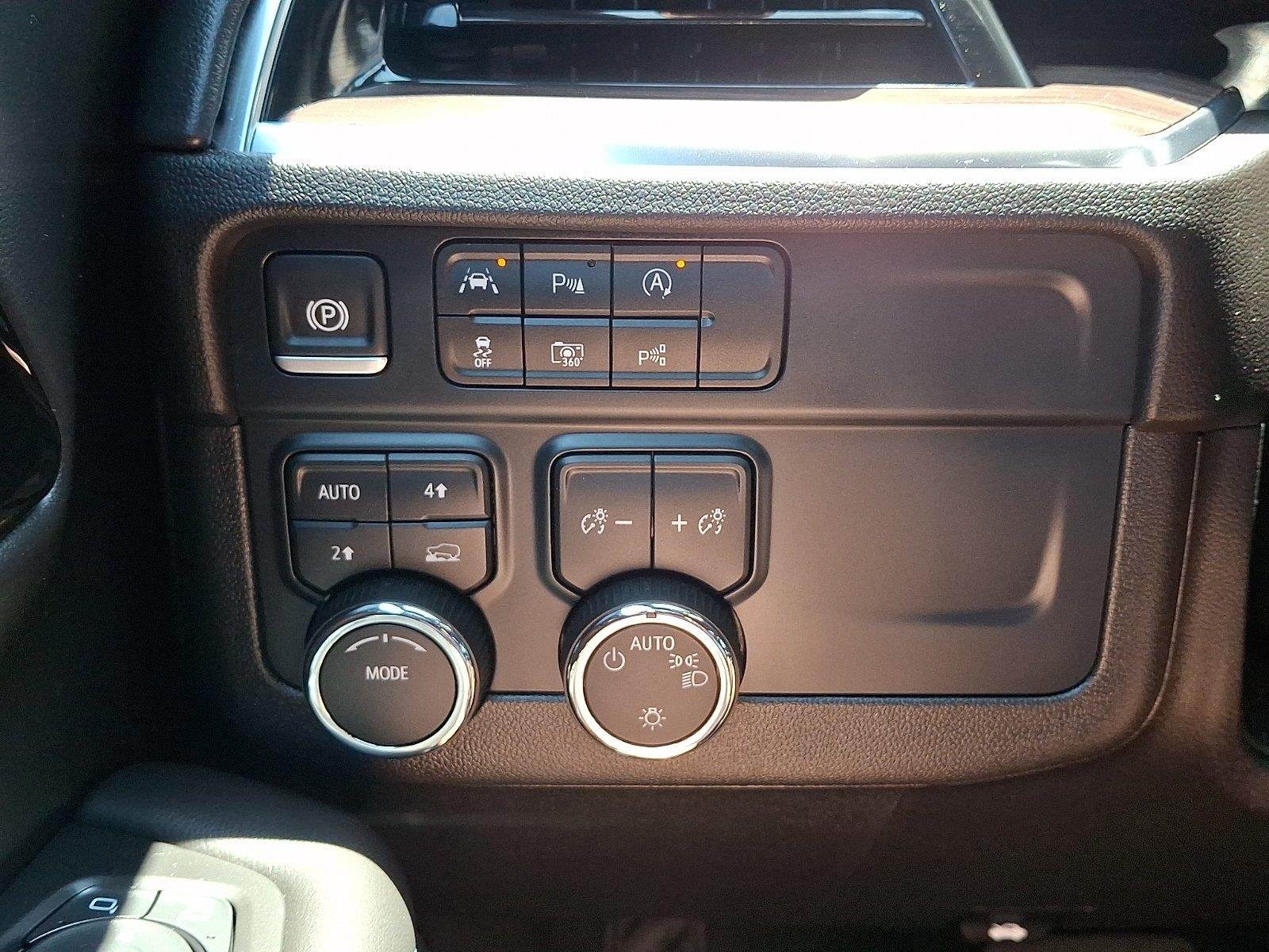 Used 2025 Summit White Chevrolet LS image 24