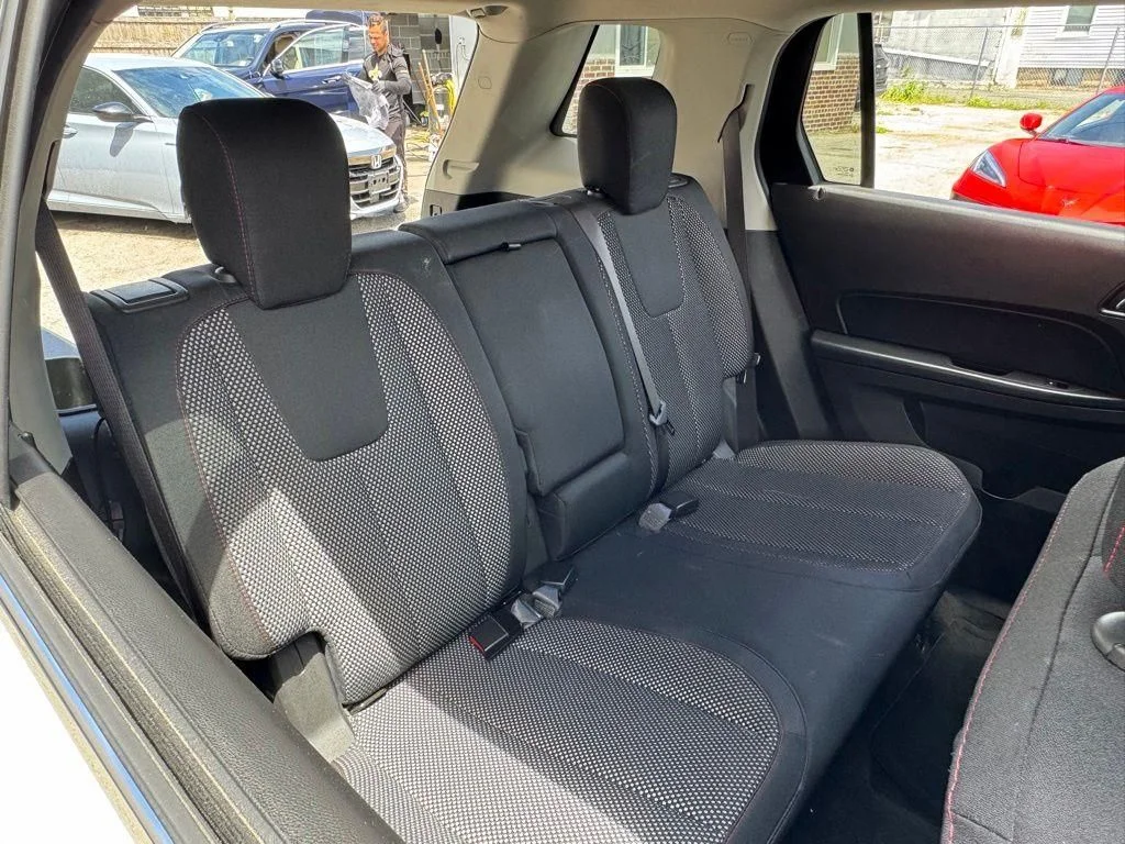 Used 2017 White GMC SLE-2 image 13