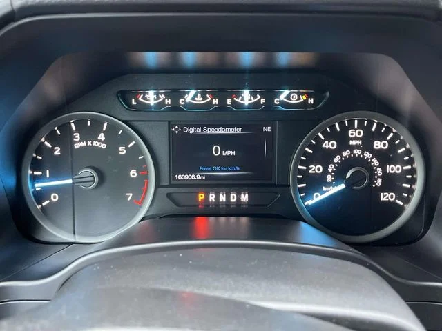 Used 2019 Black Ford XLT image 36
