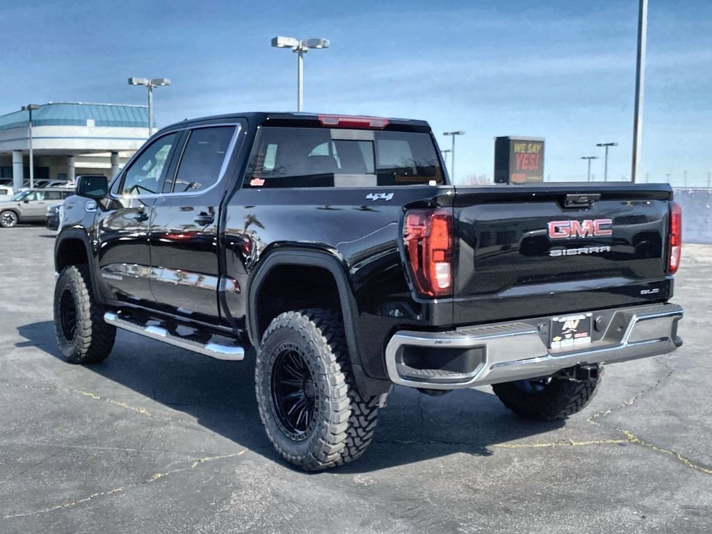 2026 GMC Sierra 1500 SLE - Photo 11