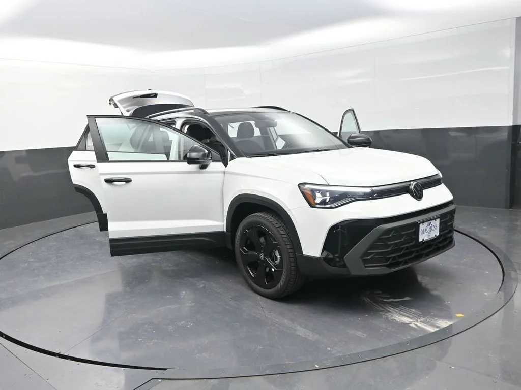 2026 Volkswagen Taos SE Black - Photo 29