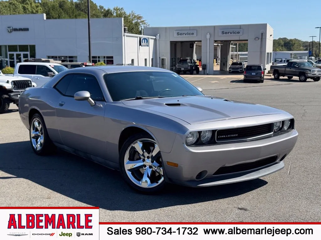2013 Dodge Challenger SXT