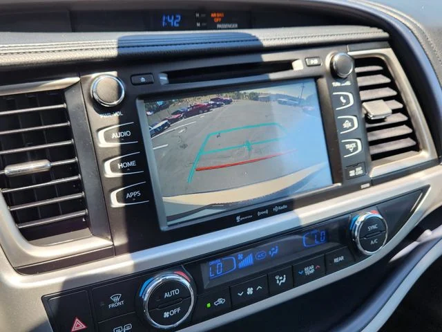 2019 Toyota Highlander XLE - Photo 15