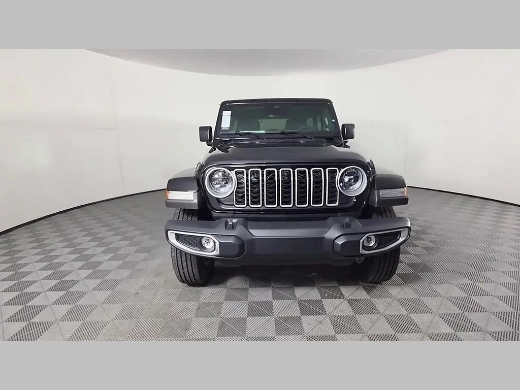 New 2026 Black Clear-Coat Exterior Paint Jeep Sahara image 37