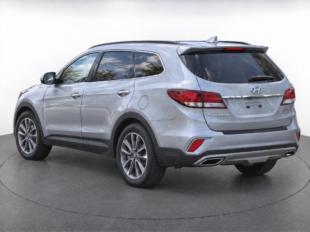 Used 2018 Gray Hyundai SE image 32