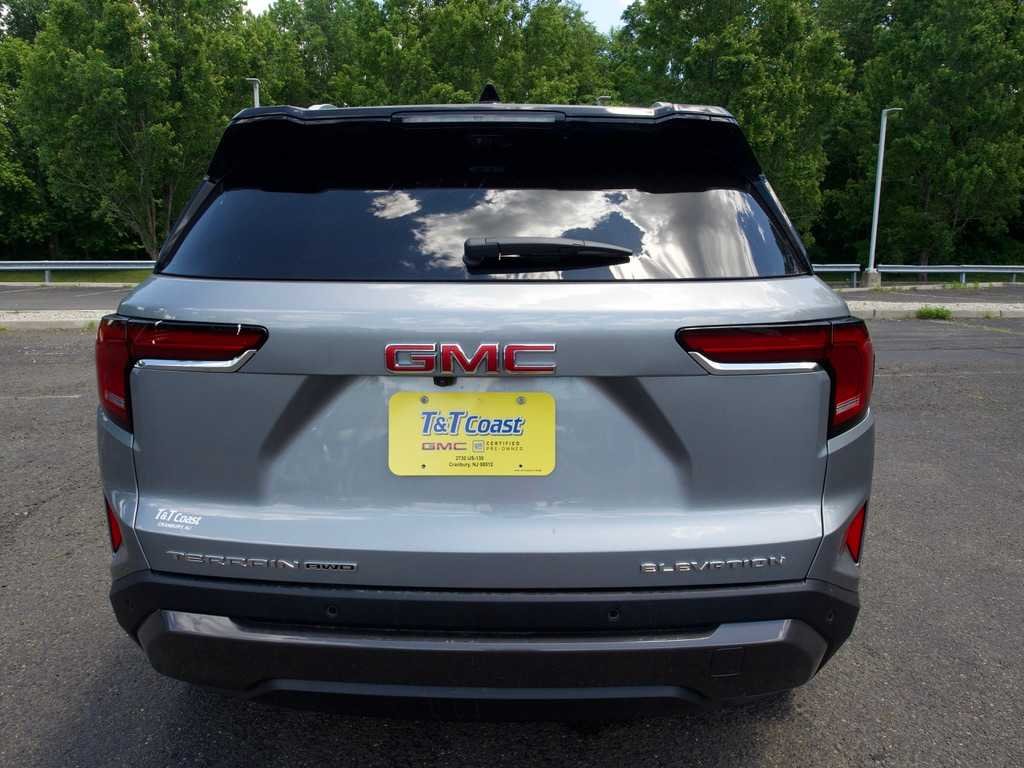 New 2026 Sterling Metallic GMC Elevation image 7