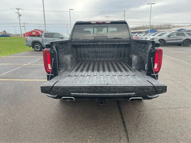 Used 2022 Black GMC Denali image 13
