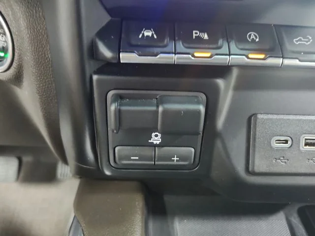 Used 2019 Gray GMC SLT image 35