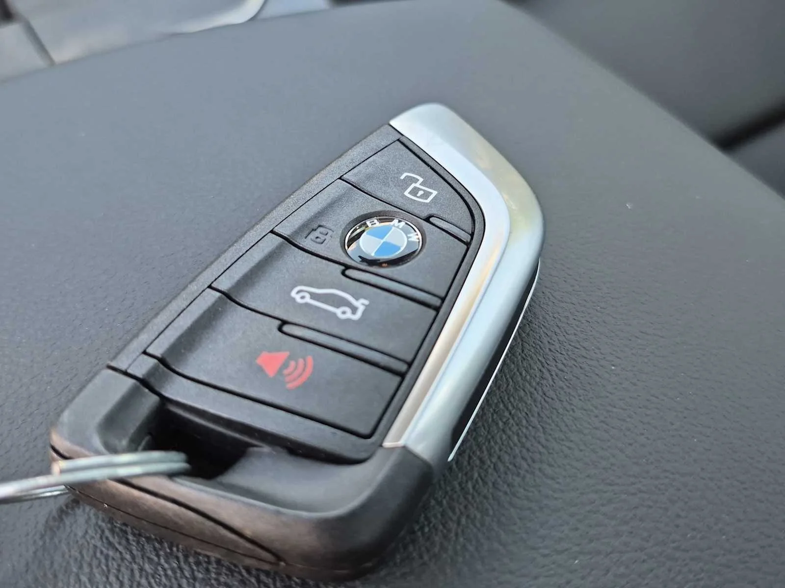 Certified Used 2025 Mineral White Metallic BMW 230i xDrive image 34