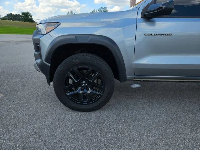 Used 2024 Sterling Gray Metallic Chevrolet Trail Boss image 27