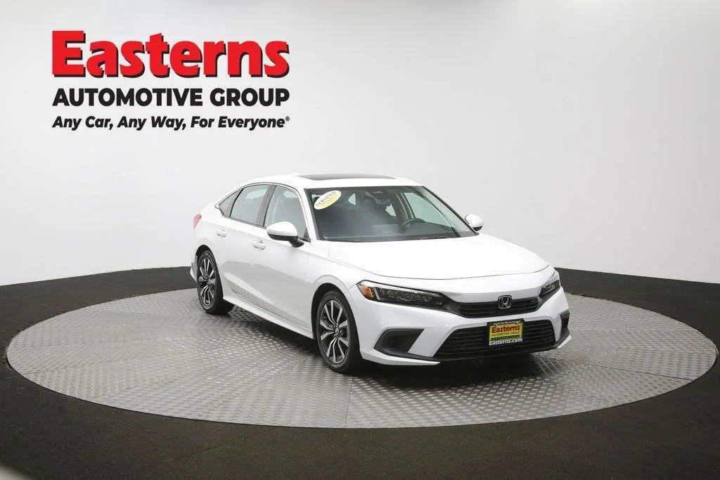 Used 2023 White Honda EX image 52