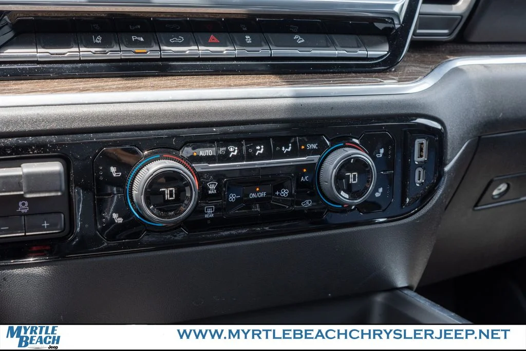 Used 2025 Lakeshore Blue Chevrolet LT image 23