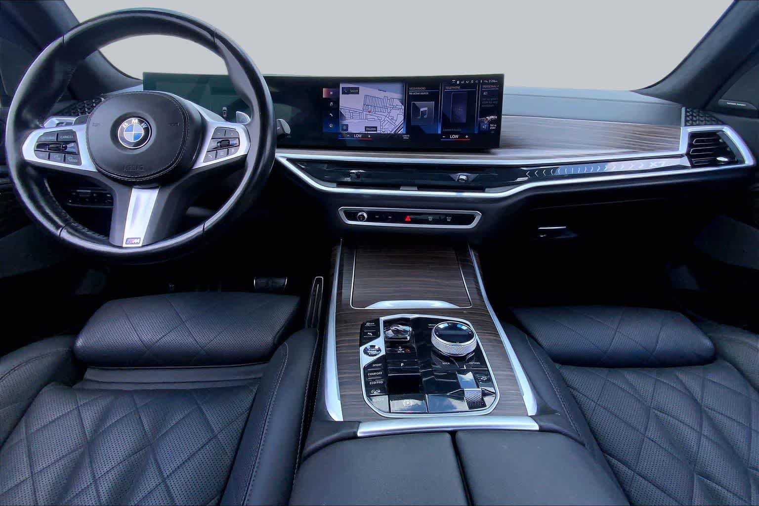 Used 2023 Alpine White BMW xDrive40i image 15