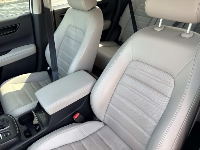 Used 2024 White Honda EX-L image 20