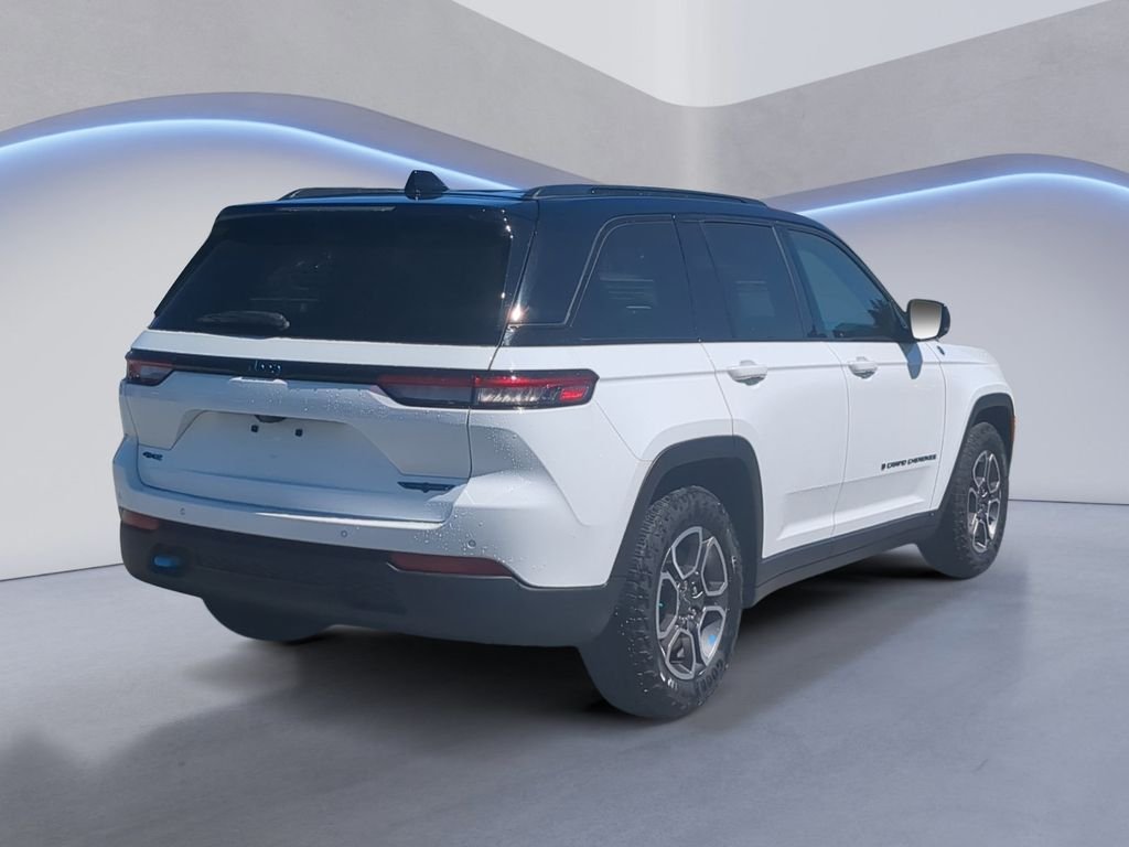 Used 2022 White Jeep Trailhawk 4xe image 7