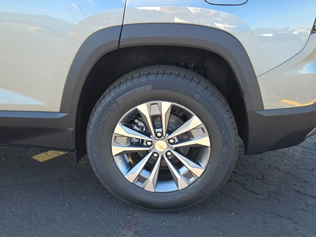 2026 Chevrolet Equinox LT - Photo 16