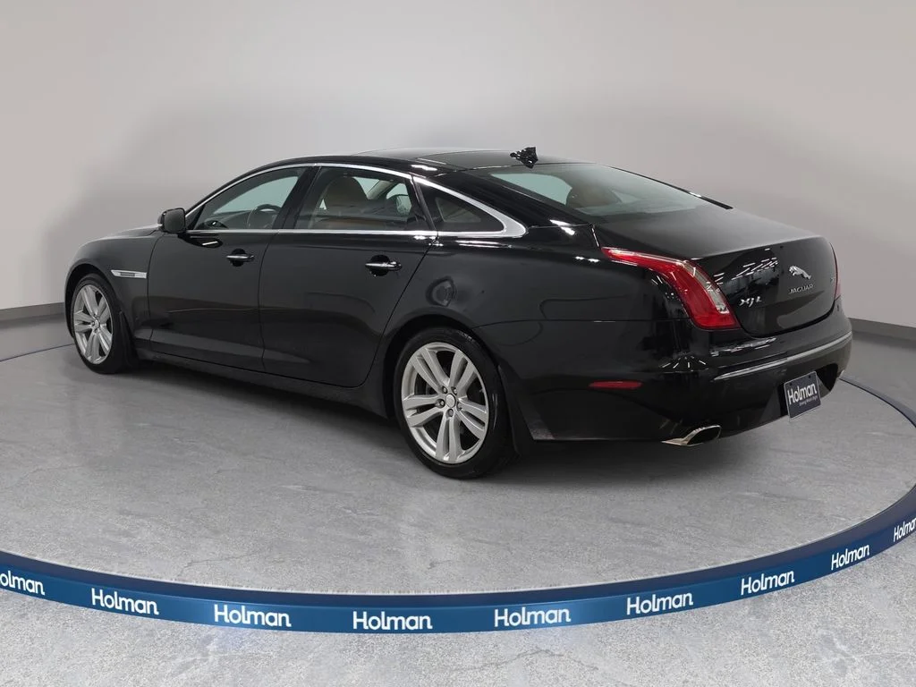 Used 2014 Ebony Jaguar XJL Portfolio image 8