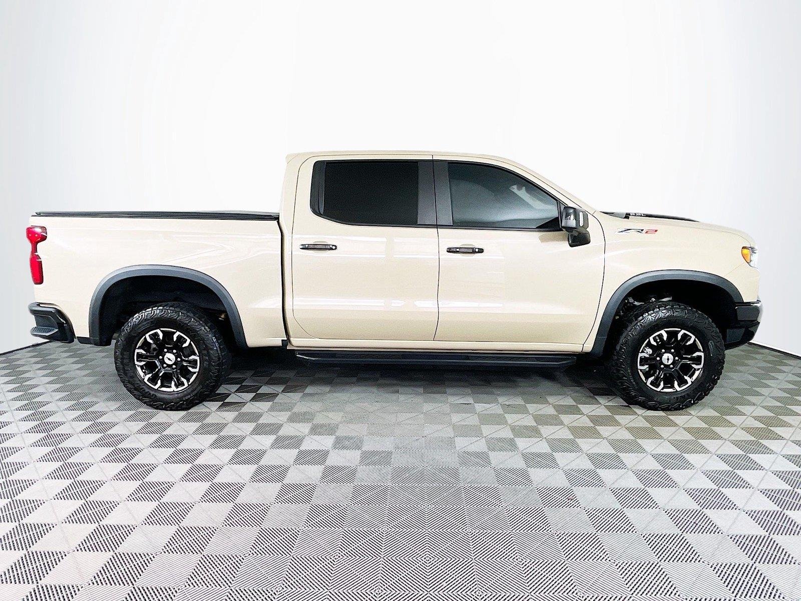 Used 2022 Sand Dune Metallic Chevrolet ZR2 image 10