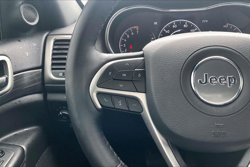Used 2019 Bright White Clearcoat Jeep Altitude image 10