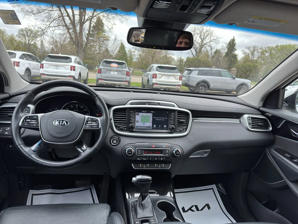 Used 2019 Snow White Pearl Kia SX V6 image 16